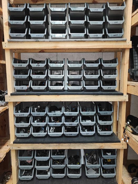 Гълтач  гълтачи и заключващ механизъм от Мерцедес