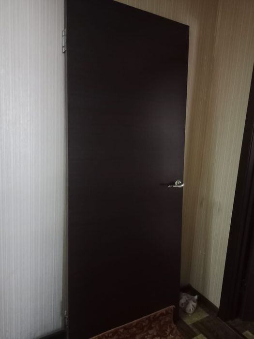 Продам межкомнатную дверь