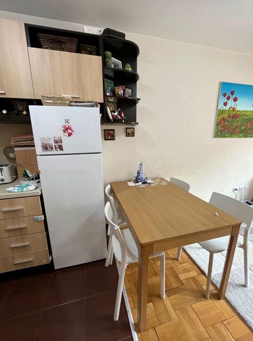 Дава се под наем Двустаен апартамент в София, Банишора - 65 кв.м за 563.55 € - Снимка #2