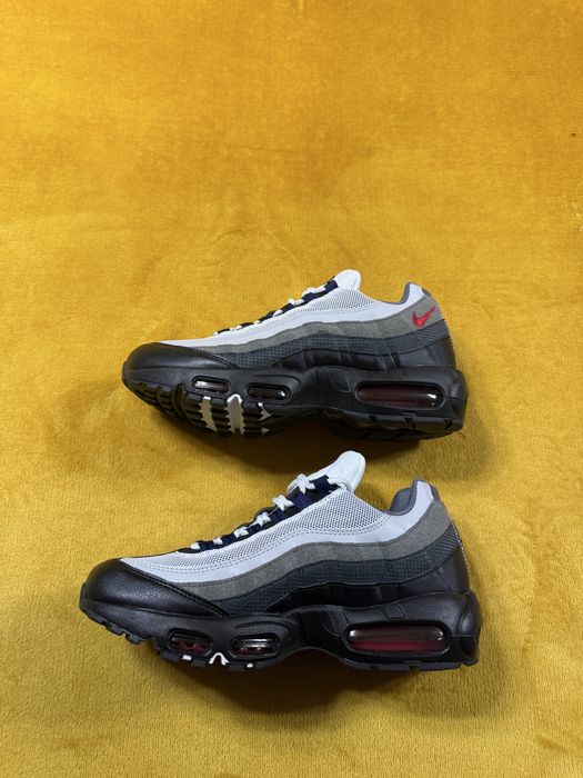 Nike Air Max 95 42 //43//44 noi new