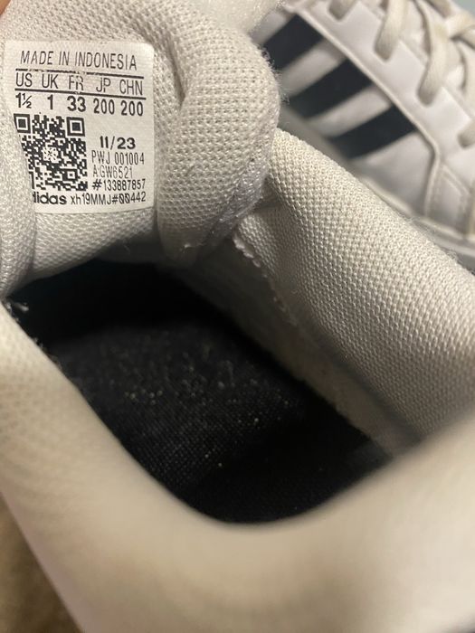 Adidasi Adidas marimea 33
