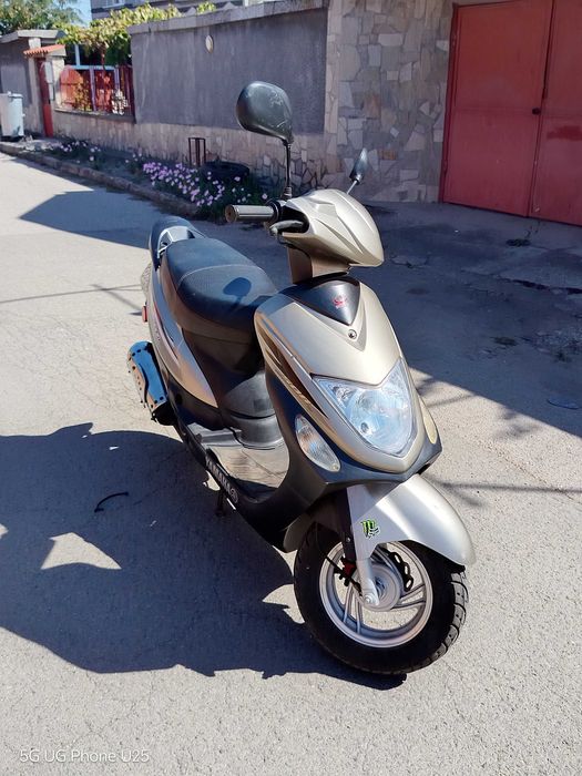 Скутер Sunsto Eroma 50