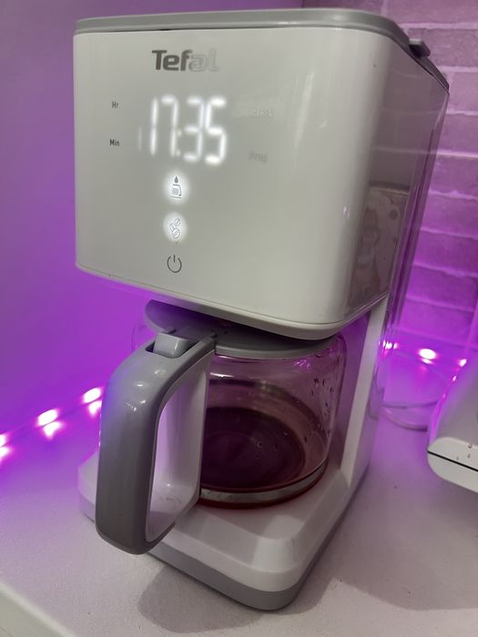 Cafetieră Tefal ecran digital funcție Aroma