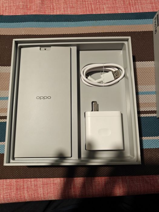 Oppo Find N6 (16/512GB) – Безкомпромисен сгъваем дисплей | Като нов