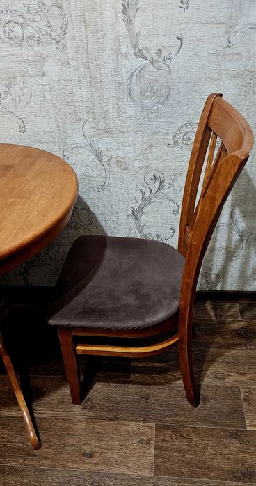 Кухонный стол. Стол+стулья