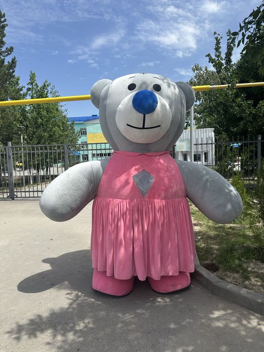 Тедди мишки почти три мертра