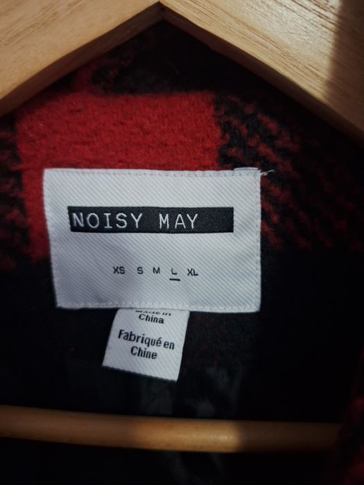 Карирано палто в червено и черно