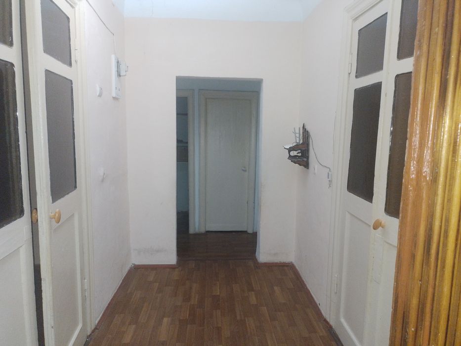 Продается 3-комная квартира