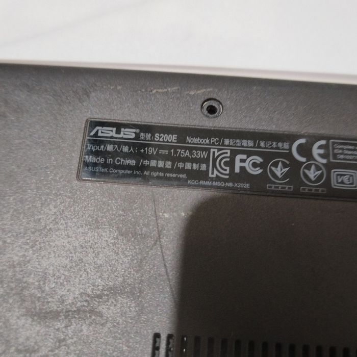 Продам ультрабук asus на запчасти