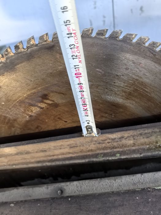 Фреза с цирку за клинозъбно и дървена дограма