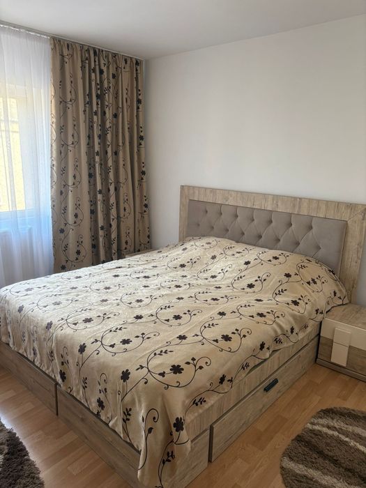 Închiriez apartament regim hotelier