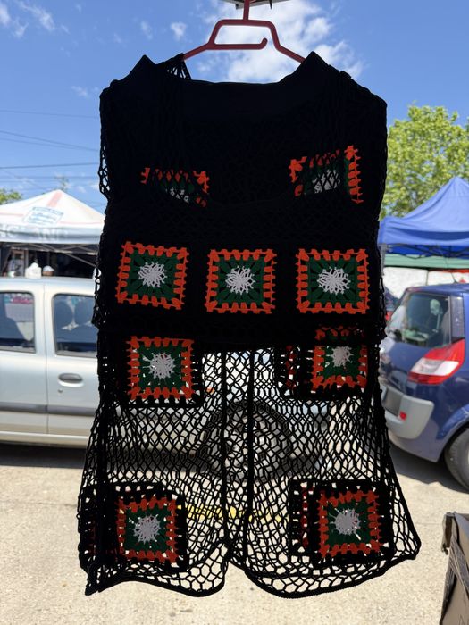 Compleu din broderie