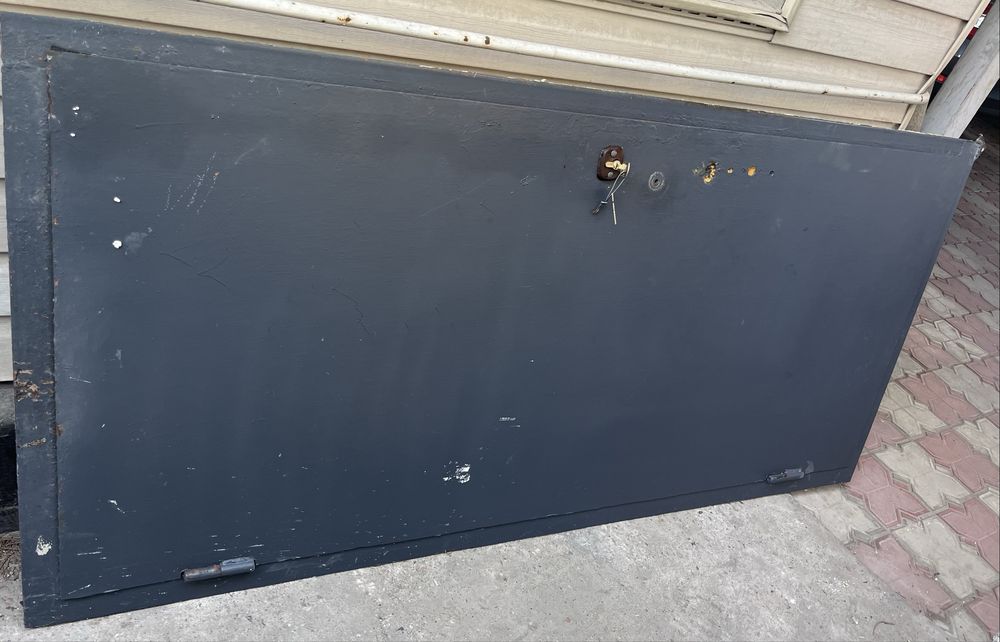 Дверь с Коробкой Б/У Металл