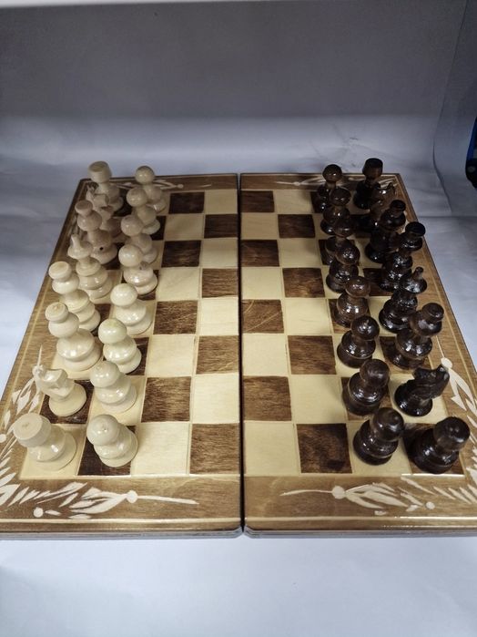 Joc Sah table din lemn 38,5 cm x 38,5 cm, Prelucrat manual