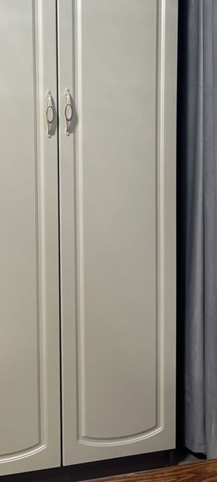 Продам отличного качества шкаф