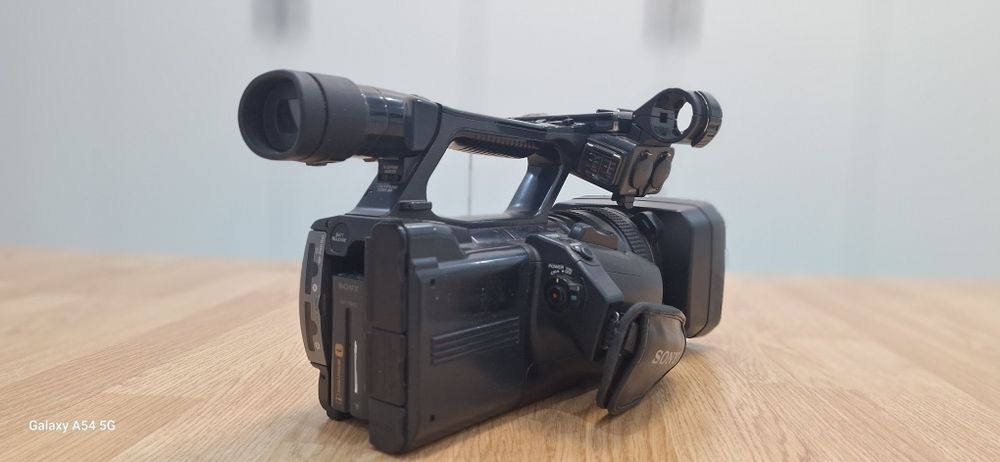 Камера сони АХ 2000