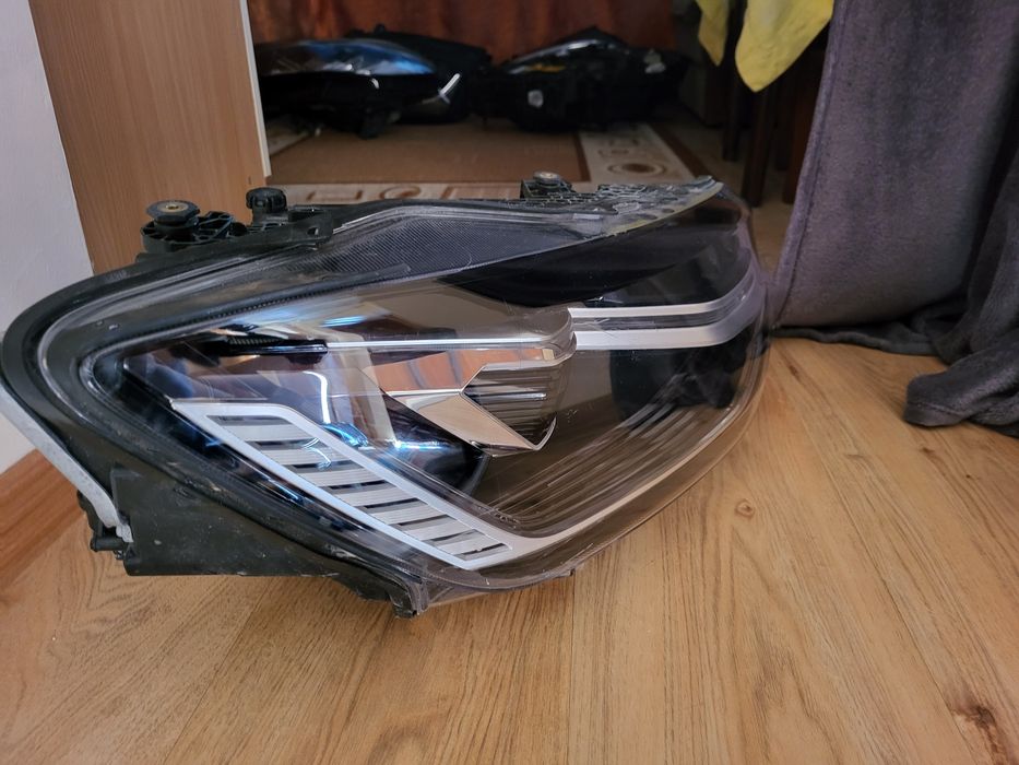 Десен фар фарове VW Caddy 4 desen far кади 4 2K8941036A