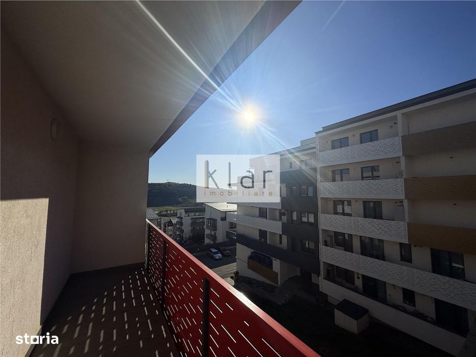 Apartament 2 camere zona Regal cu terasa mare