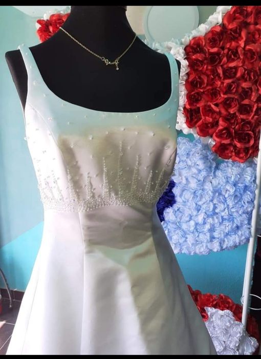 Rochie albă minunată