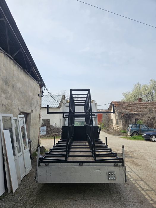 Пирамида за дограма