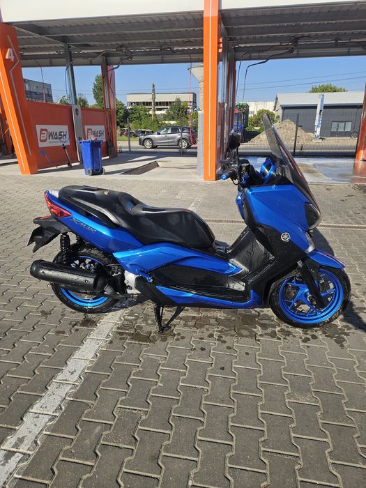 Yamaha X-max 125 cc