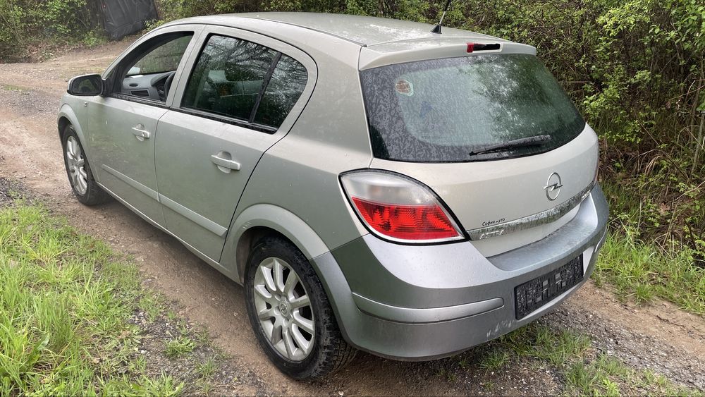 Opel Astra H 1.9cdti Z19DT 120hp на части