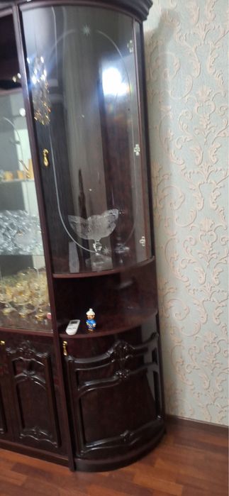 Стенка шкаф темно коричневый