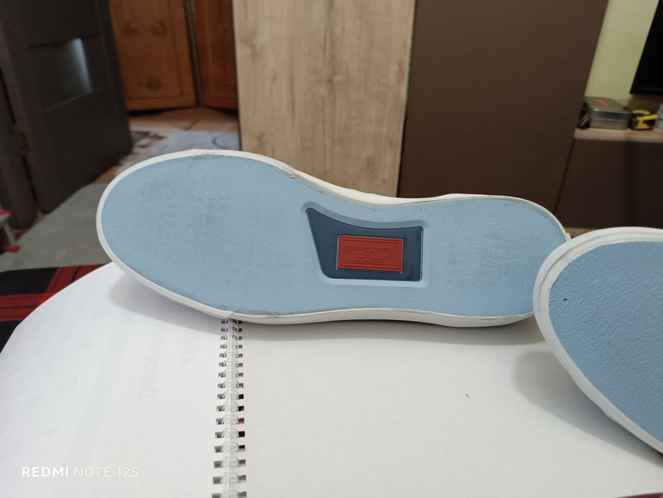 Converse piele marimea 45