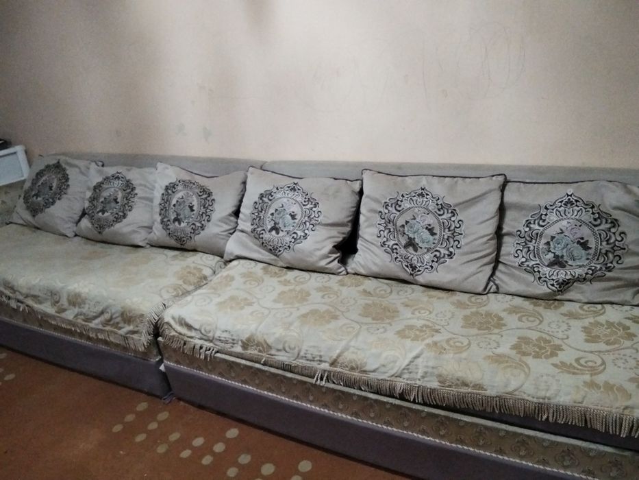 Диван б/у 4 метра