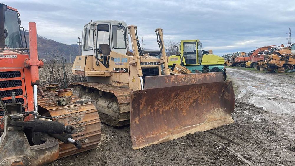 Dezmembrez buldozer Liebherr 722 Litronic-piese de schimb Liebherr
