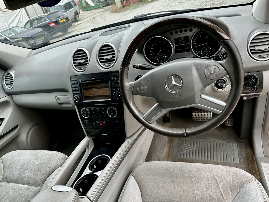 Mercedes ML300CDI Facelift 2010г Мерцедес МЛ300ЦДИ Фейслифт 190кс