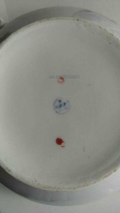 Стара порцеланова супница