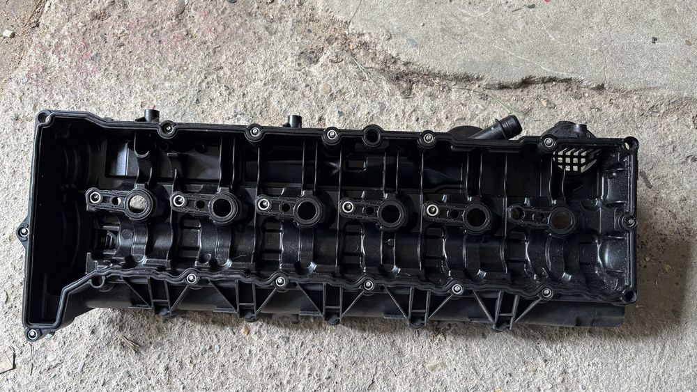 Капак клапани за bmw  мотор N57