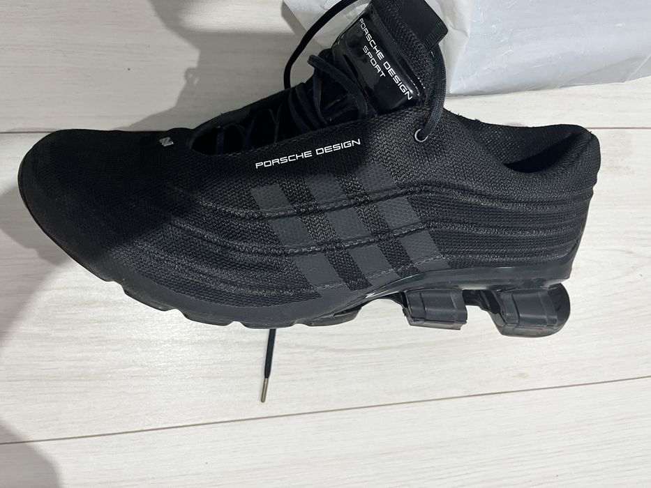 Кроссовки Adidas