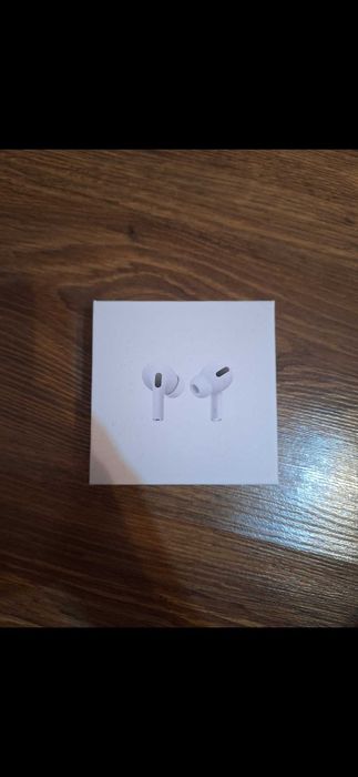 Casti air pods pro