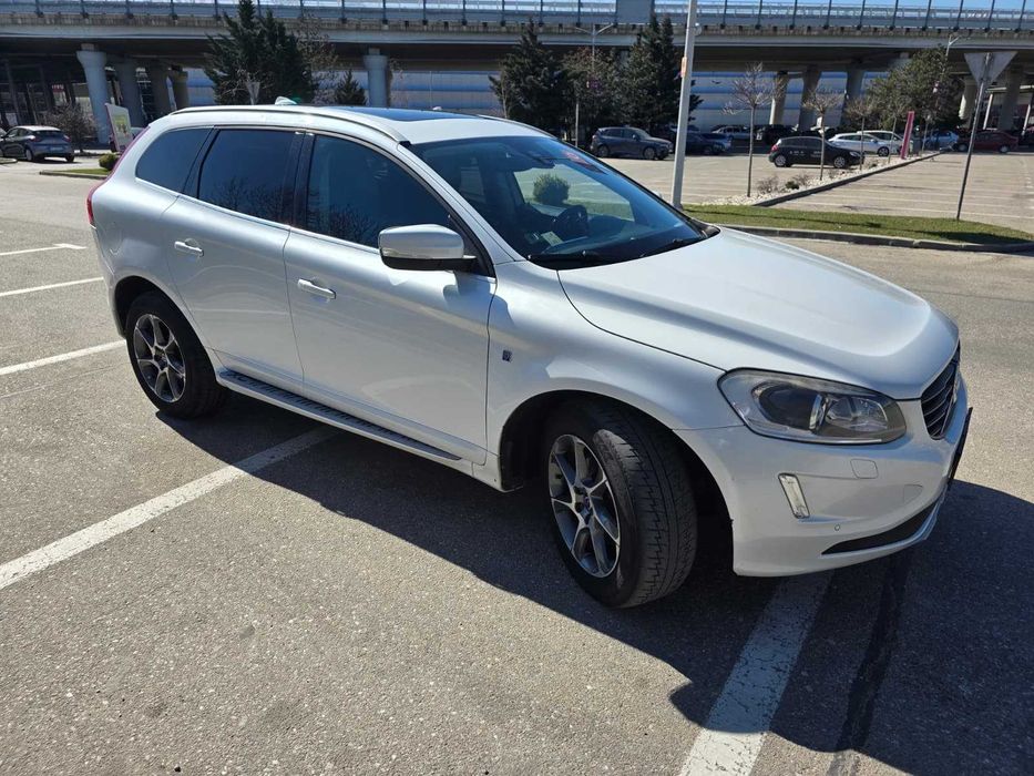 VOLVO XC60 2016 — imagine 3