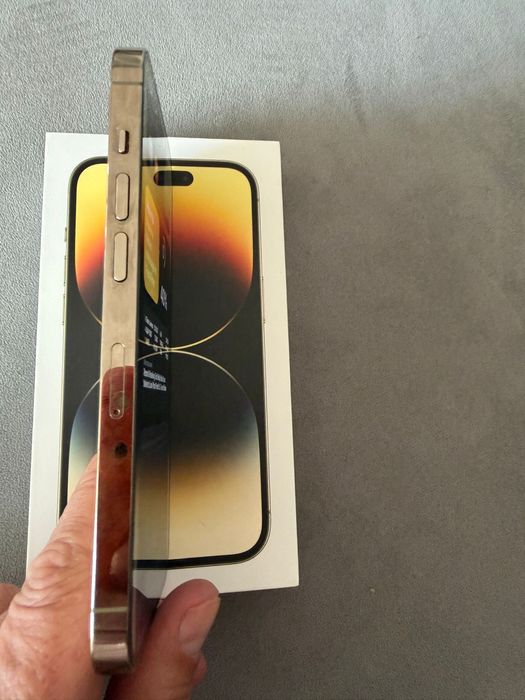 iphone 14 pro gold
