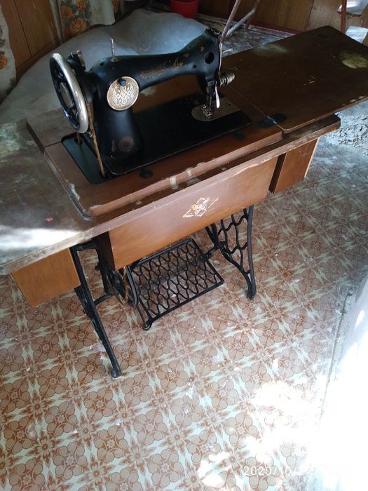 Швейная машинка Подольского завода