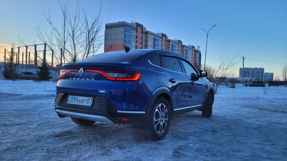 Продам кроссовер 2022