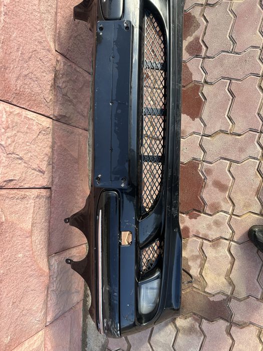 Передний бампер на мерседес w210