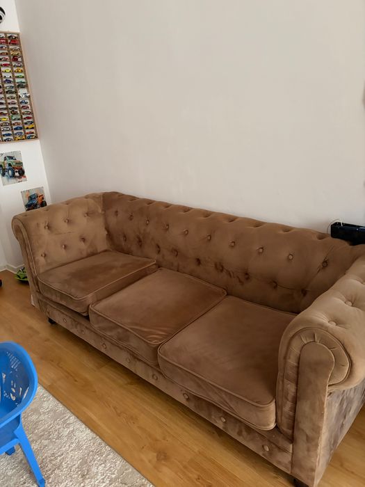 Vând canapea neextensibila