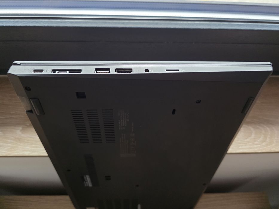 Lenovo ThinkPad T590 – i7 / 24GB RAM / 512GB NVMe / FHD 15.6"