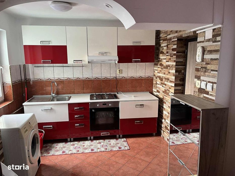 De inchiriat apartament cu 3 camere, mobilat și utilat, 1200 lei