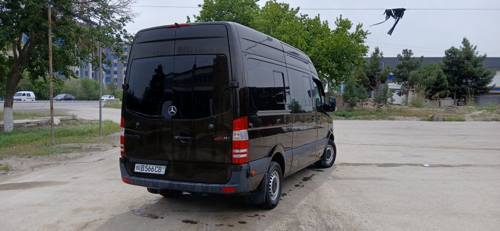 Спринтер пассажирский средний 2013 автомат мотор 651  енгил минивен