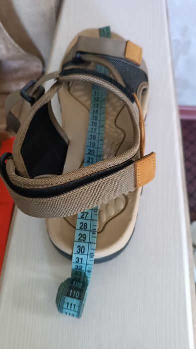 Продам мужские сандалии