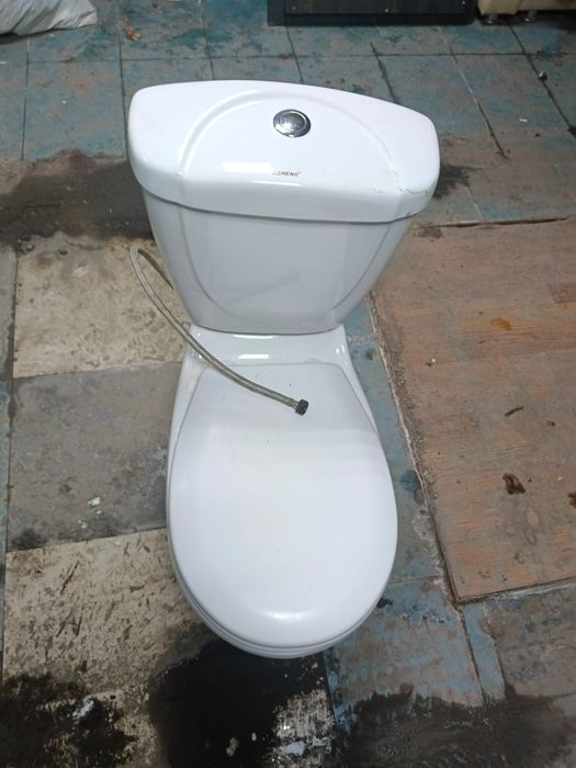 Продам унитаз б/у