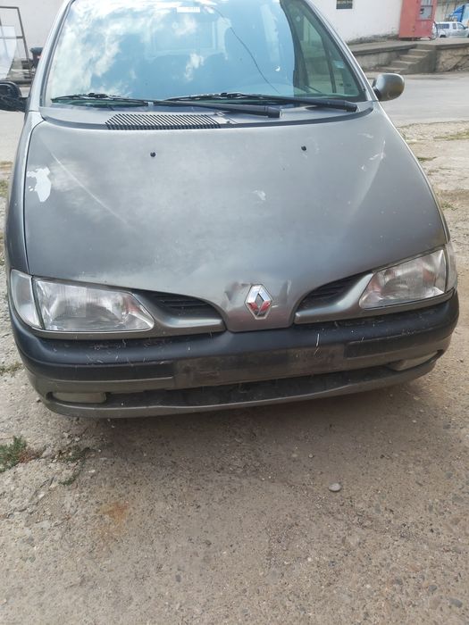 Рено Сценик 1.6 I    1999 година