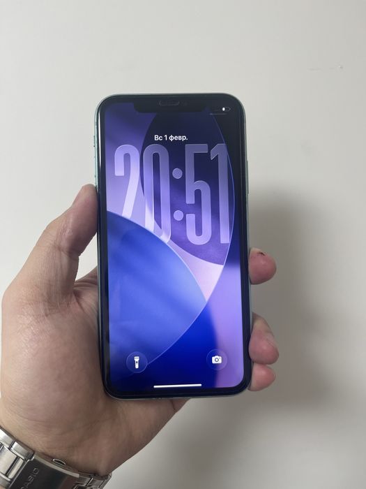 Айфон 11,      128 гб