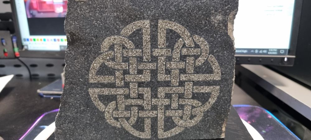 Gravare debitare laser