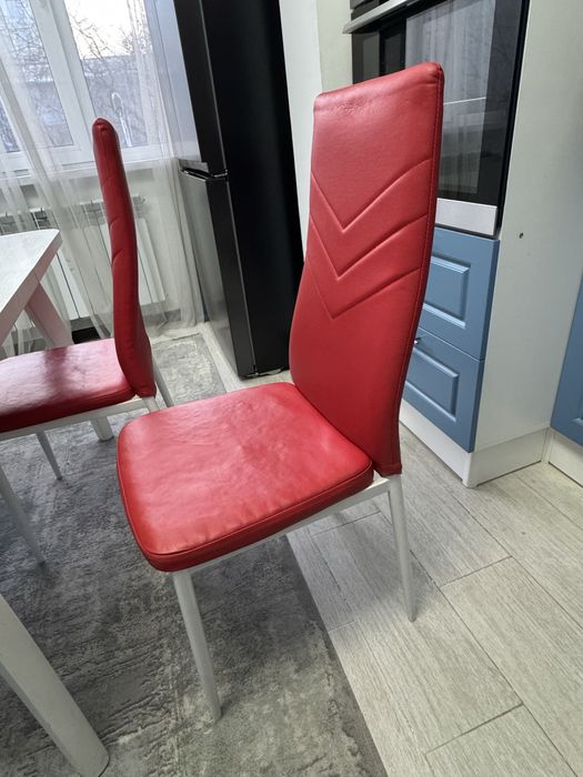 Продам стол со стульями